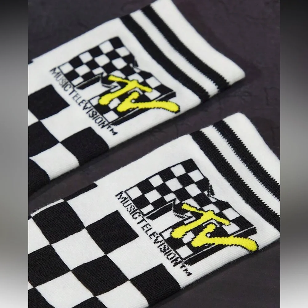 MTV Vintage Checkerboard Crew Socks NEW 🏷️